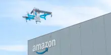 Amazon potenzia le consegne con i droni e punta a un milione di ordini