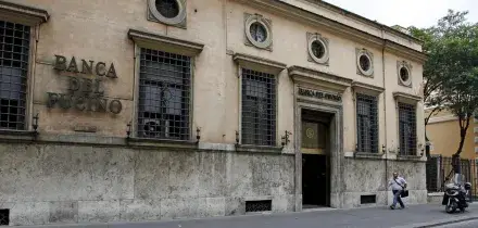 Minacce a Lotito per la Lazio, perquisita la Banca del Fucino. 'Notizie false per alterare i titoli'