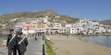 In moto si scontra con ebike, morto 39enne sull'isola d'Ischia