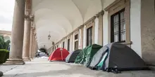 Tornano le tende in universit&agrave; Statale a Milano contro il caro affitti