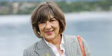 Christiane Amanpour lascia la Cnn dopo 43 anni, 'siate sempre neutrali e indipendenti'