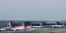 Media turchi, aereo iraniano sequestrato all'aeroporto di Istanbul