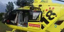 Shock anafilattico per punture di calabroni in malga, salvata con elicottero