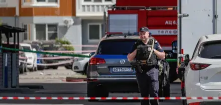 Esplosione in un ristorante a Mosca: 3 morti e 15 feriti, 'c'era un generale'