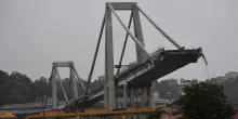 Ponte Morandi, le scuse di Autostrade: 'Ferite indelebili le azioni e scelte di alcuni'