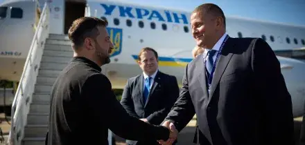 Zelensky pensa al voto in autunno, Zaluzhny pronto a sfidarlo