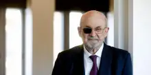 Rushdie, la libert&agrave; di parola &egrave; sotto attacco, ma gli scrittori sono ostinati