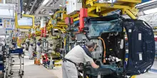 Stellantis, mancano componenti dei motori, stop di tre giorni a Mirafiori