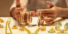 L'oro in calo a 4.488,79 dollari l'oncia