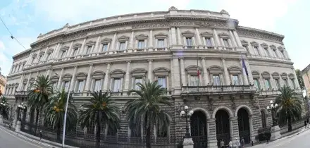 Bankitalia, crescita a 0,6%, poi 0,4% nel 2027. 'Alto rischio da Hormuz'