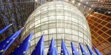 Rapporto del Mes, 'eurozona sotto pressione, sfide senza precedenti'