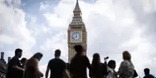 Deficit di bilancio a sorpresa in Gb, a luglio per 1,8 miliardi di sterline