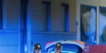 Finisce in moto contro una balaustra, morto 47enne a Milano