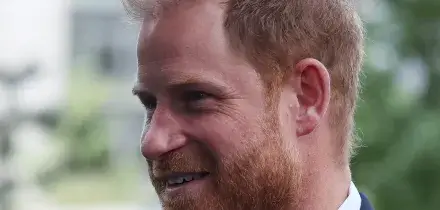 Harry a Londra per una visita di 5 giorni nel Regno Unito. Lui e Elton John perdono la causa contro l'editore del Daily Mail