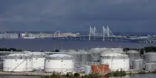 Media Kiev, 'terminale petrolifero San Pietroburgo colpito da droni'