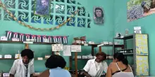 Carente di medicinali Cuba riapre alle farmacie private