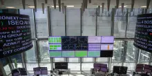 Borsa: l'Europa in calo dopo Wall Street, lente sulla Fed