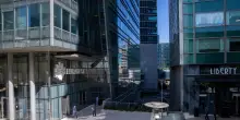 Borsa: Europa debole con Wall Street, richiude Hormuz, Milano -0,6%