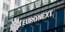 Borsa: Europa contrastata, indici Pmi contrastati, Milano -0,3%