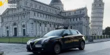 "Truffa con riti purificatori e diagnosi", arrestata cartomante a Pisa