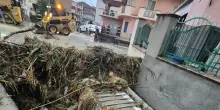 Bomba d'acqua nel Reggino, 'auto arrivate al mare e muri caduti'