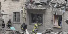 Kiev, 'saliti a 15 i morti nell'attacco russo a Zaporizhzhia, tra cui 3 bambini'