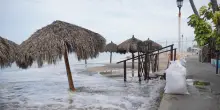 Sale a 5 il bilancio delle vittime dell'uragano Simon in Messico