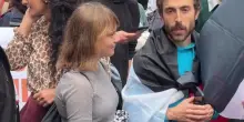 Greta Thunberg partecipa al corteo per Gaza a Napoli