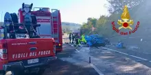 Morti due giovani dopo uno scontro tra un'auto e un camion in Umbria