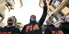 ++ Lavoratori ex Ilva occupano la Prefettura di Genova ++