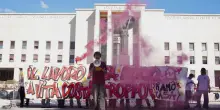 Secondo giorno di studenti in tenda a Montecitorio e davanti alcuni atenei