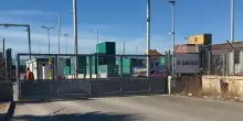 Schiacciato dai tubi in porto a Cagliari, l'operaio morto aveva 61 anni