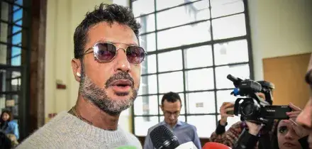 Al via la maxi causa Mediaset e Berlusconi contro Corona. Lui: 'Non ho paura'
