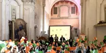 Il gigante delle Langhe compie 25 anni, 7.100 giovani lettori scelgono i vincitori