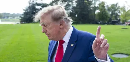 Trump ferma sanzioni e dazi sull'export della Russia