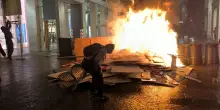 La protesta per il carovita diventa guerriglia, Milano un campo di battaglia