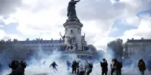 Macron, 'nessun posto alla violenza, chi distrugge e saccheggia verr&agrave; punito'