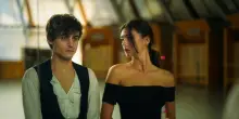 Deva Cassel nella favola nera de L'amore immortale