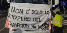 Autotrasportatori, prosegue la protesta nel Sud Italia. Salvini: 'Subito i fondi stanziati'