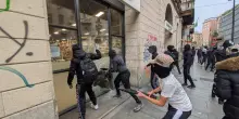Scontri a Milano, per pm 'azioni distruttive di rara violenza'