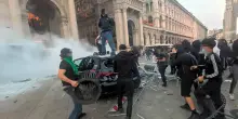 Meloni: "Siamo con le forze dell'ordine". Piantedosi: "Azioni da professionisti del disordine. Anche i minorenni non resteranno impuniti"