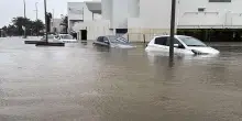 Alluvioni fra Valencia e Alicante, allerta rossa: evacuate 2mila persone da sette campeggi