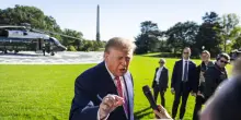 Trump: 'Se l'Europa soccombe ai migranti noi ce ne andremo'