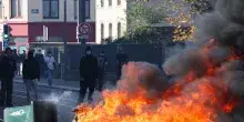 Proteste studentesche in Francia, feriti 65 dipendenti scolastici di cui 40 presidi