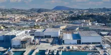 Prima autorizzazione Zes unica porto di Ancona, capannone Ferretti per superyacht