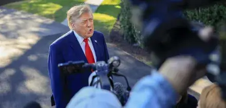 Giudice ordina a Trump di deporre entro l'11 dicembre nella causa contro la Bbc