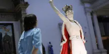 Dalla corona alla tuta di Bohemian Rapsody, Londra celebra Freddie Mercury