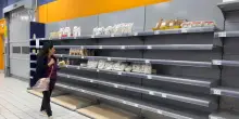 Dilagano i blocchi dei Tir, il governo sceglie la linea dura. La protesta sospesa in Calabria . Oggi il Cdm per il decreto