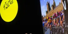 Il via da Edimburgo, Pirenei e finale a Parigi: svelato il Tour 2027