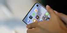iPhone Duo con schermi rotti, Apple sostituir&agrave; i modelli difettosi
